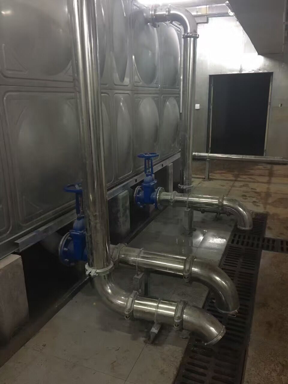 高楼建筑供水管道系统使用黄瓜视频黄片软件.jpg