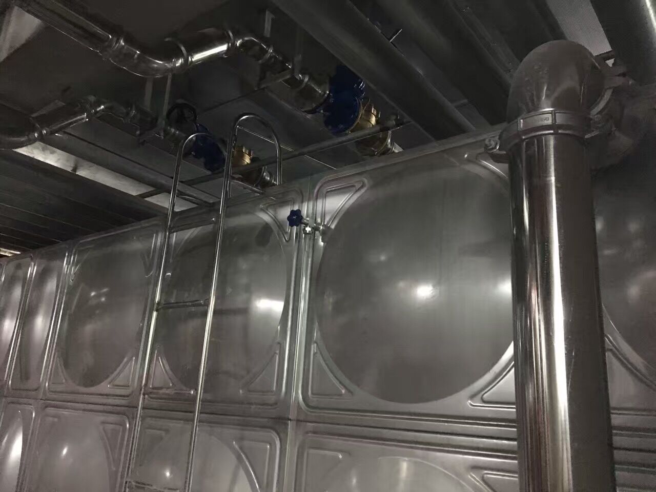 黄瓜下载入口管业品牌双卡压管件工厂黄瓜视频黄片软件实拍